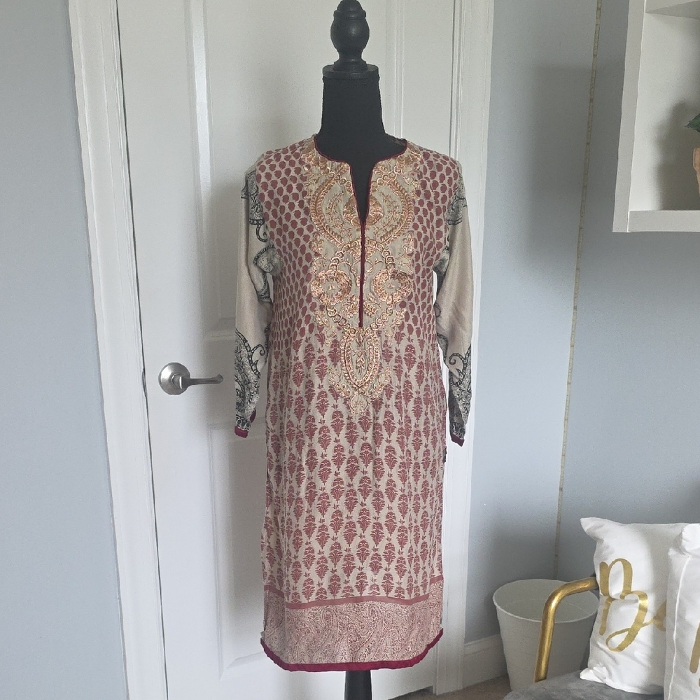 Elegant Beige And Maroon Patterned Tunic / Kurta - Small